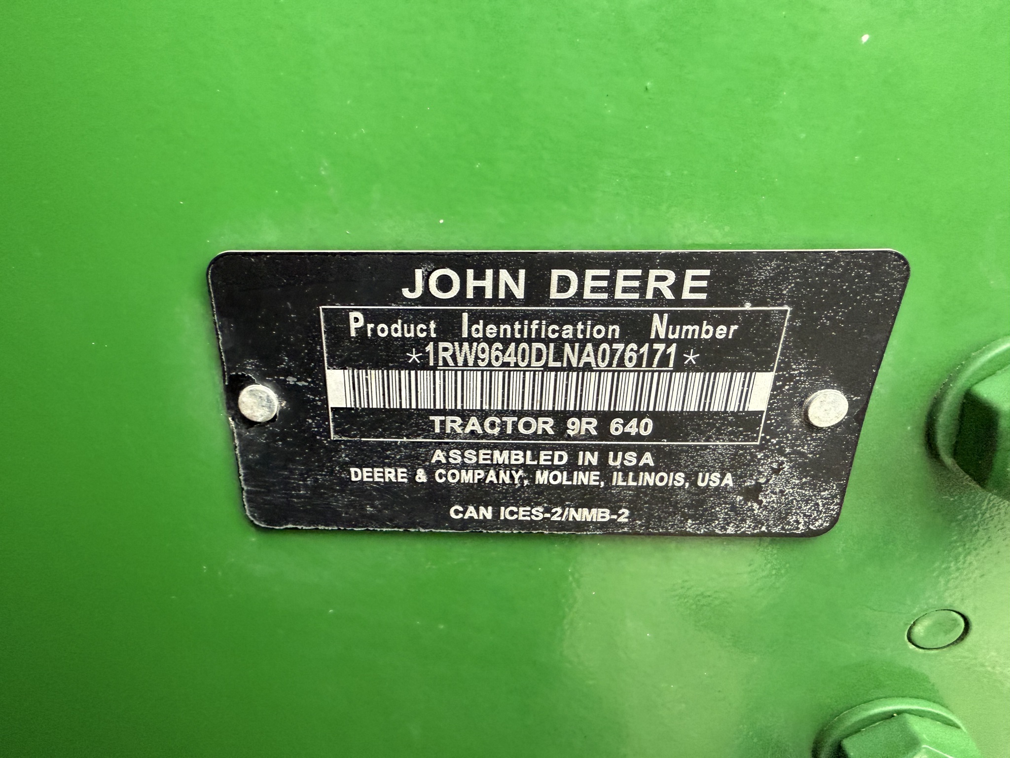  2022 John Deere 9R 640 at Heritage Tractor in Lexington, IL