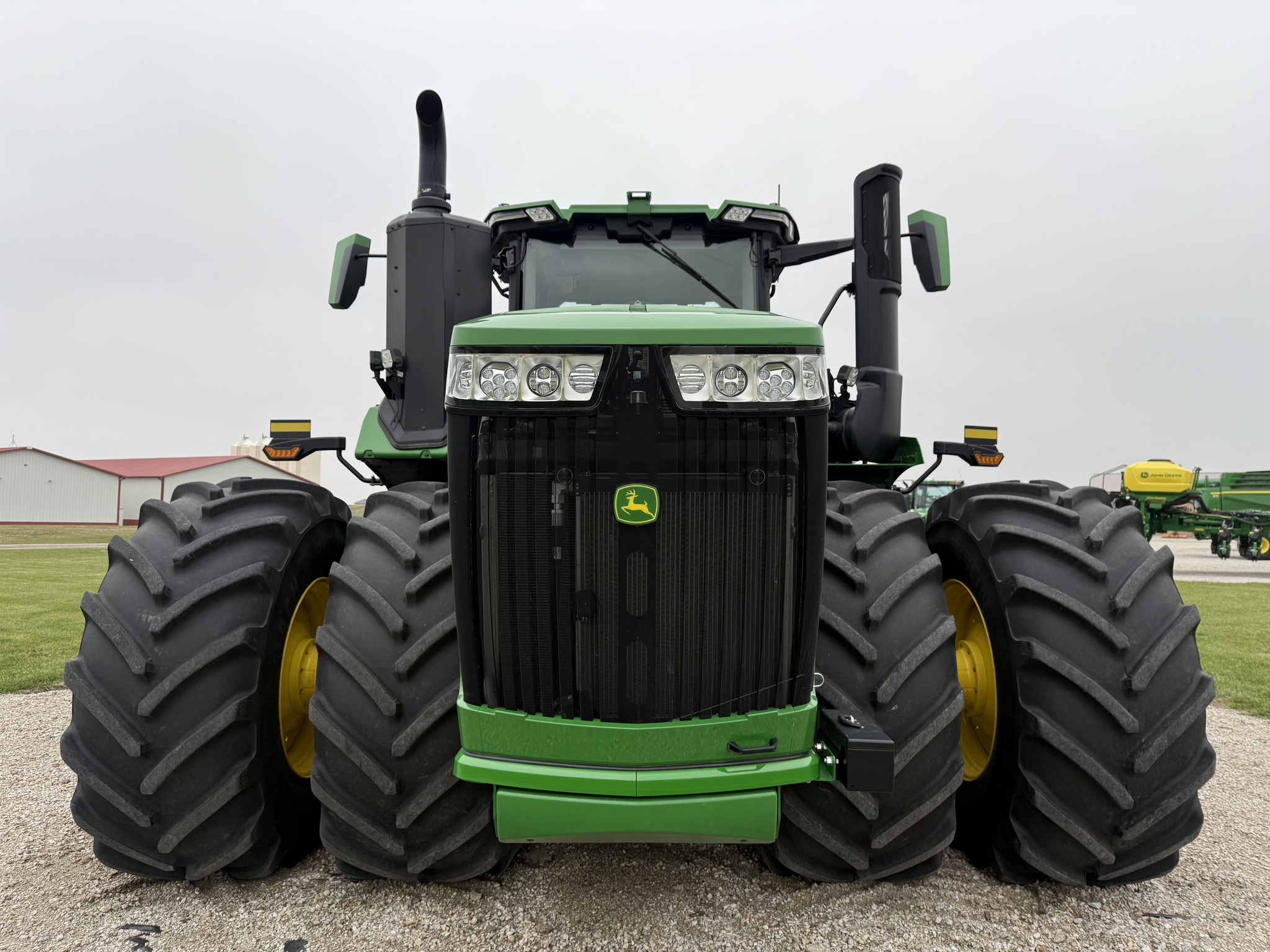  2022 John Deere 9R 640 at Heritage Tractor in Lexington, IL