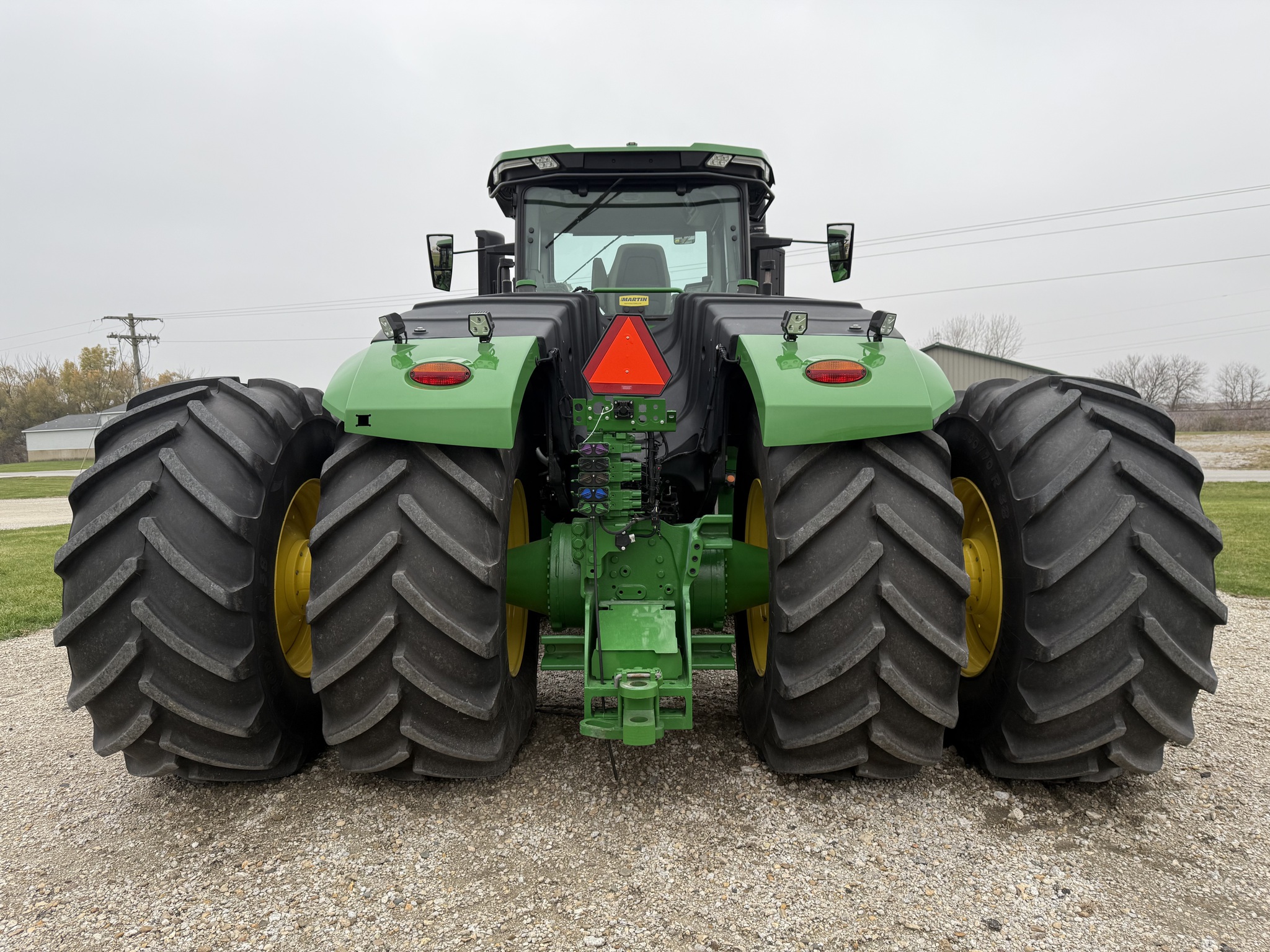  2022 John Deere 9R 640 at Heritage Tractor in Lexington, IL