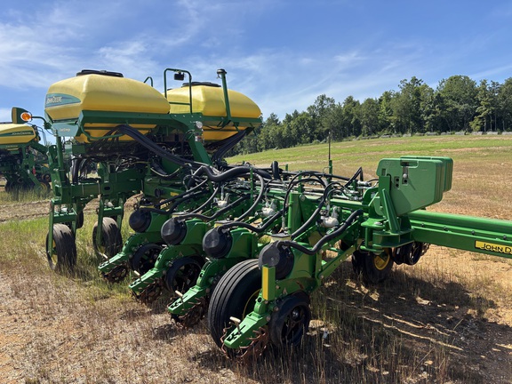 2020 John Deere 1775NT