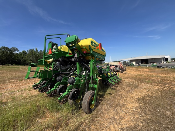 2020 John Deere 1775NT
