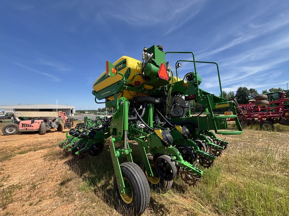 2020 John Deere 1775NT