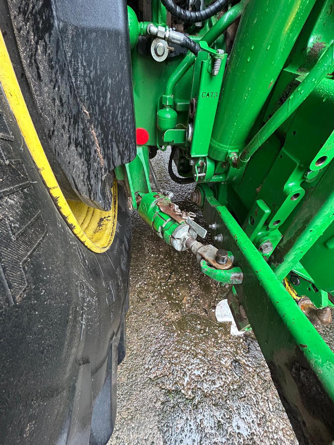 2021 John Deere 6250R