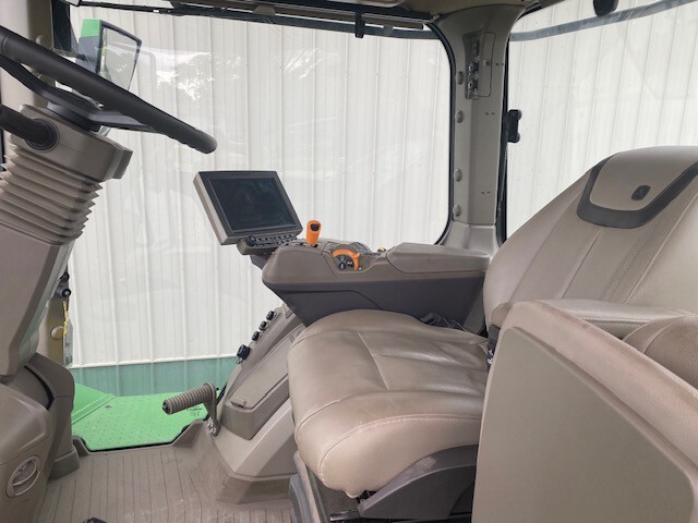  2023 John Deere 9RX 640 at Heritage Tractor in Dixon, IL