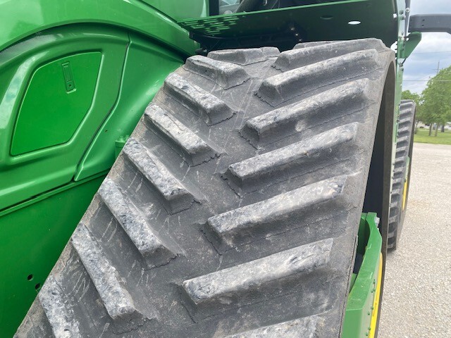  2023 John Deere 9RX 640 at Heritage Tractor in Dixon, IL