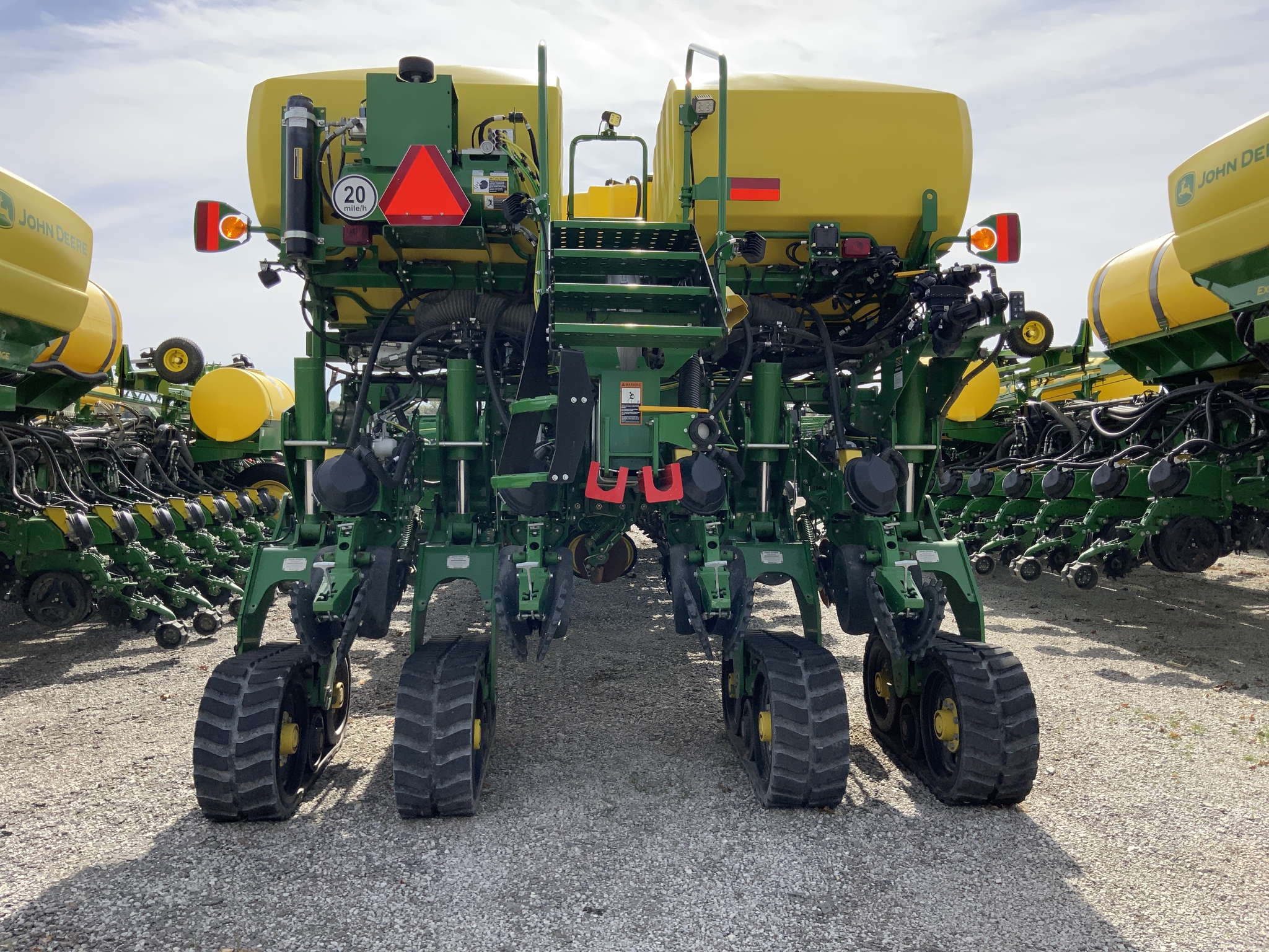 2024 John Deere 1775NT Image 8
