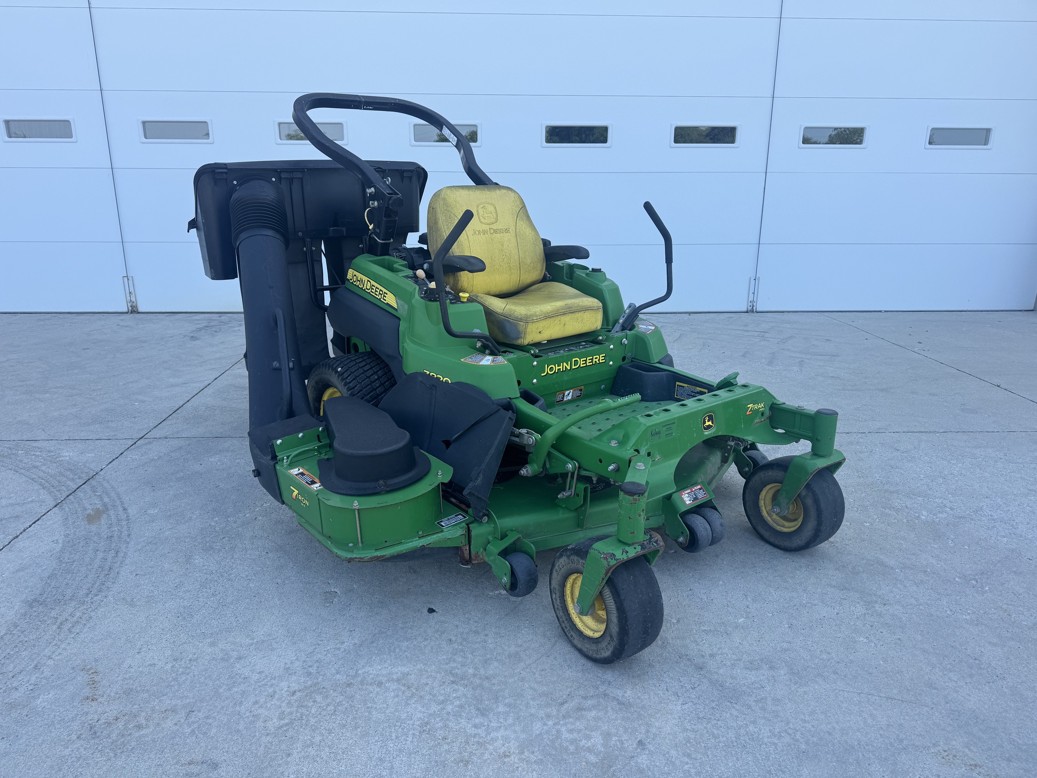 2008 John Deere Z820A Image 1