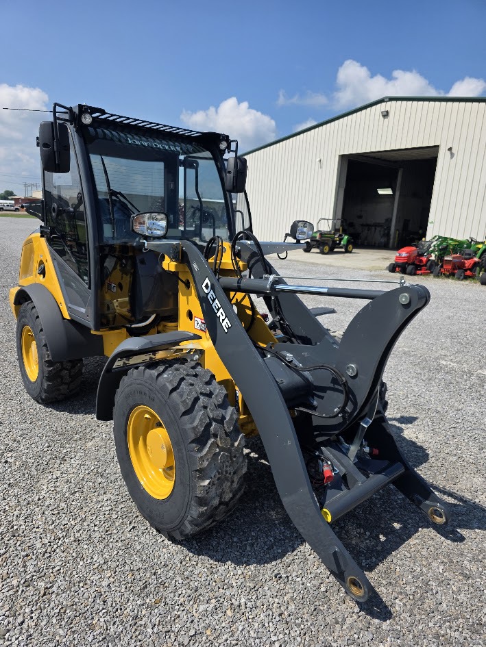 2025 John Deere 324 P Image 4