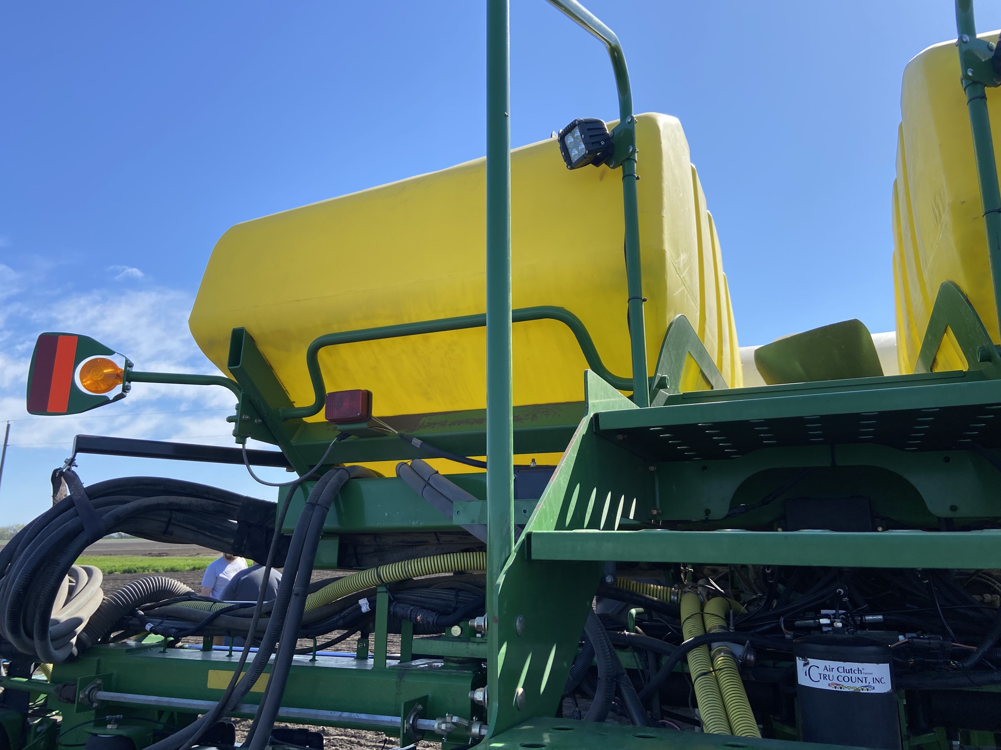 2008 John Deere DB44 Planters Drawn Northwood, ND