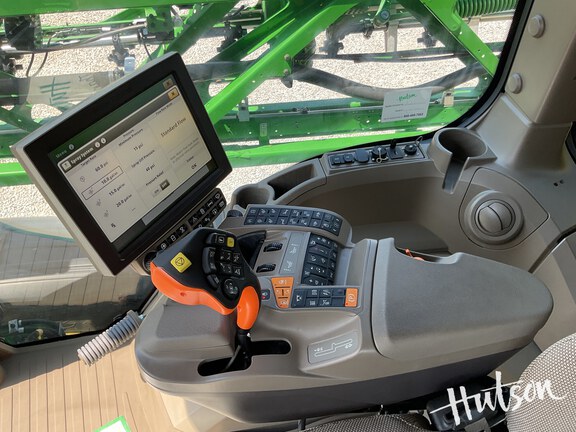 Photo of 2022 John Deere 408R