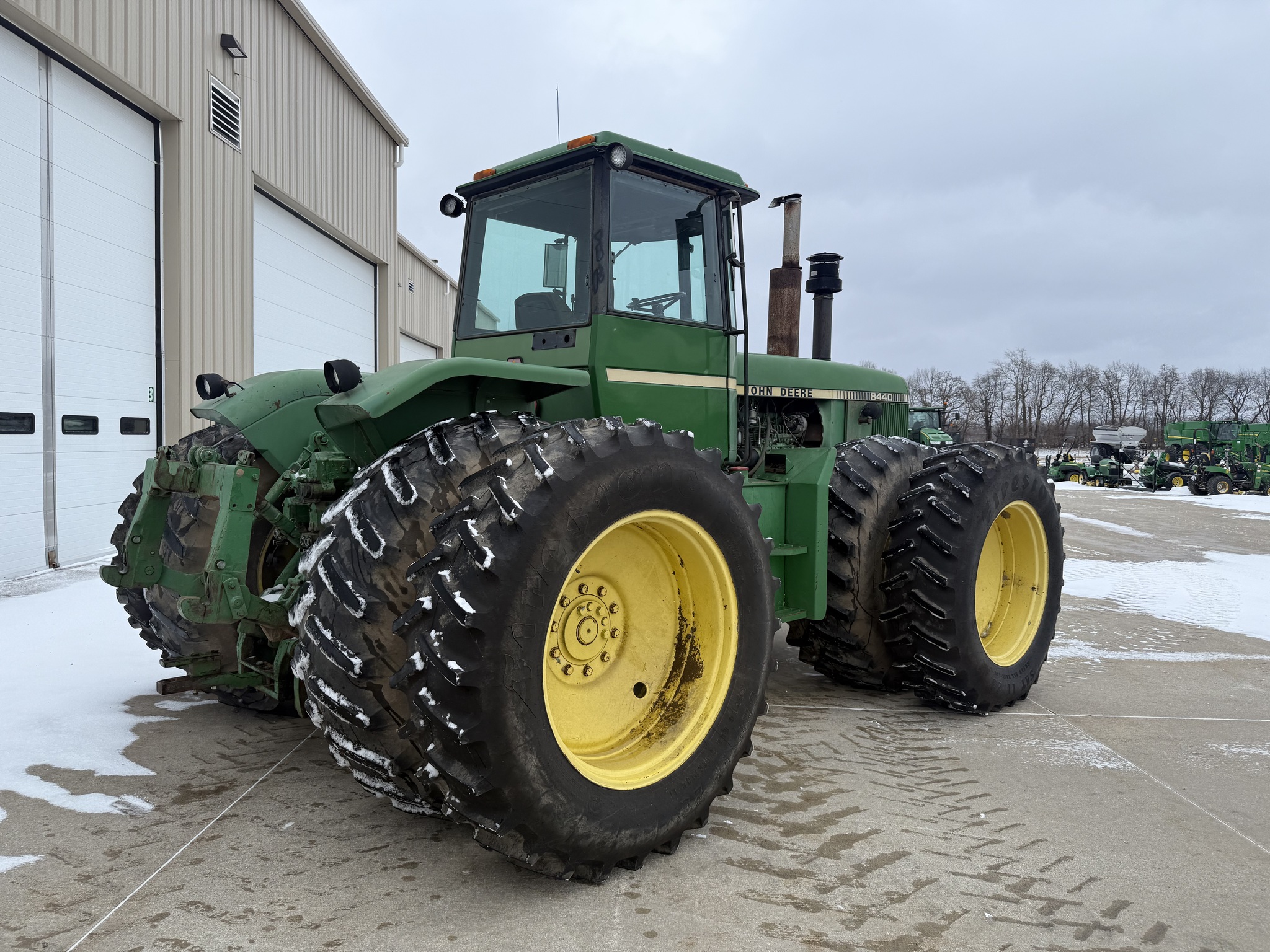 1981 John Deere 8440 Image 3