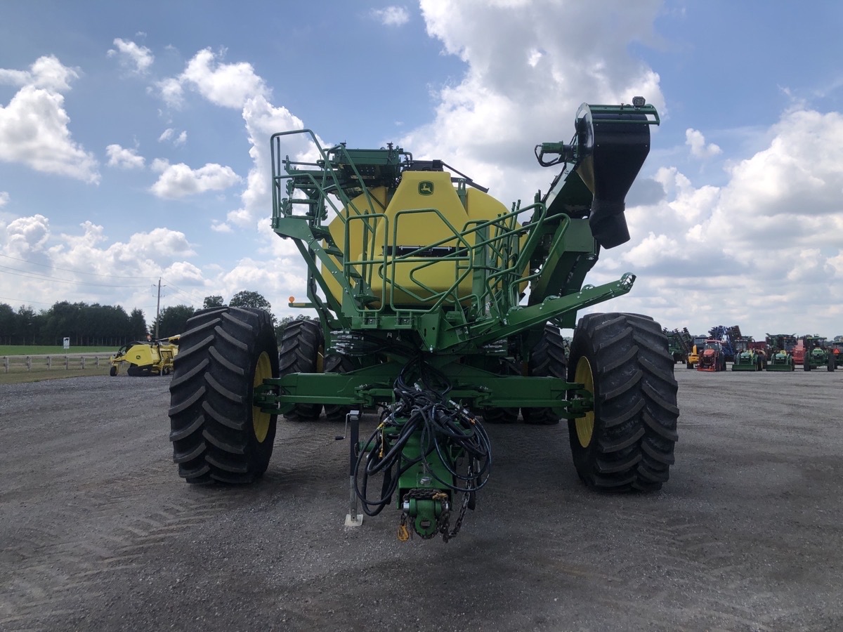 2024 John Deere C650 Image 5