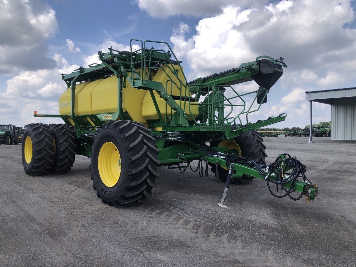 2024 John Deere C650 Image 6