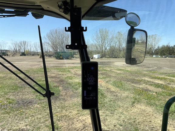 2024 John Deere S780 - Photo43