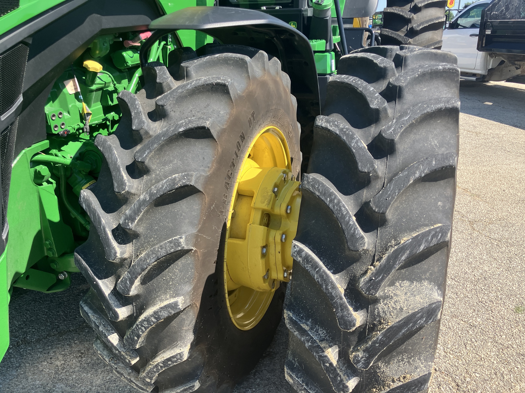 2024 John Deere 8R 370 Image 6