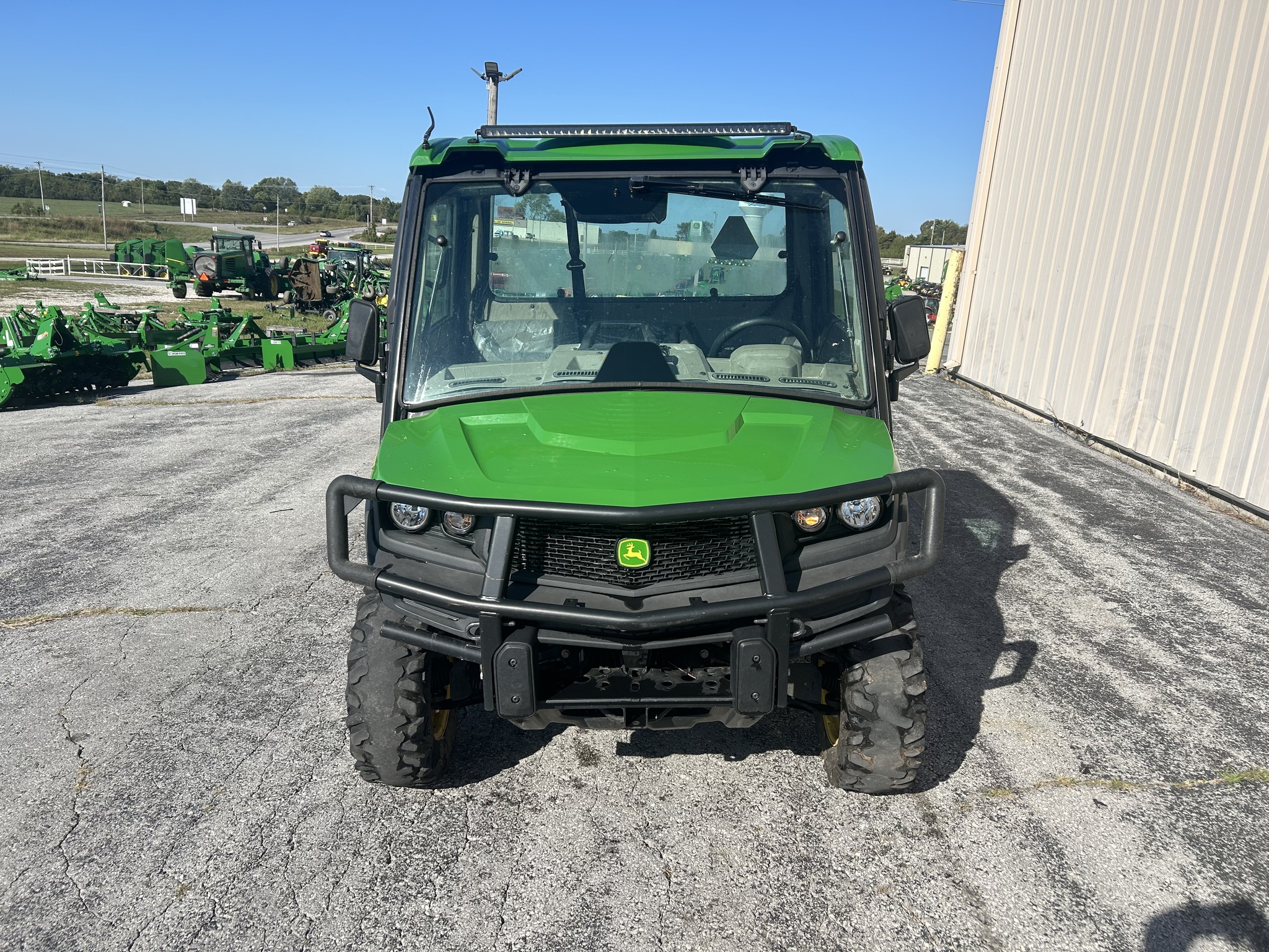  2022 John Deere XUV 835R at Heritage Tractor in Rogersville, MO