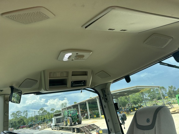 2021 John Deere 8R 340 Photo 13