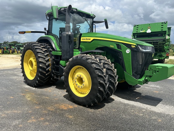2021 John Deere 8R 340 Photo 3