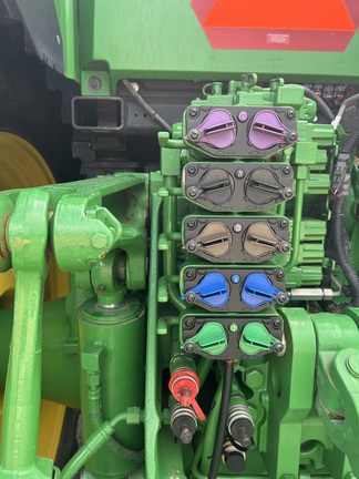 2021 John Deere 8R 340 Photo 8