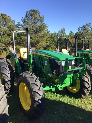 2024 John Deere 5075E Photo 4