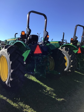2024 John Deere 5075E Photo 5