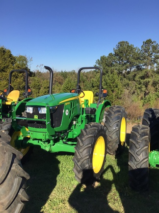 2024 John Deere 5075E Photo 1