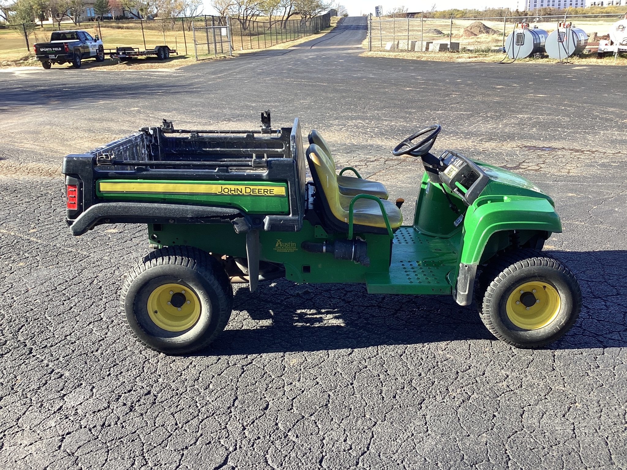 2020 John Deere TX 4X2 Image 4