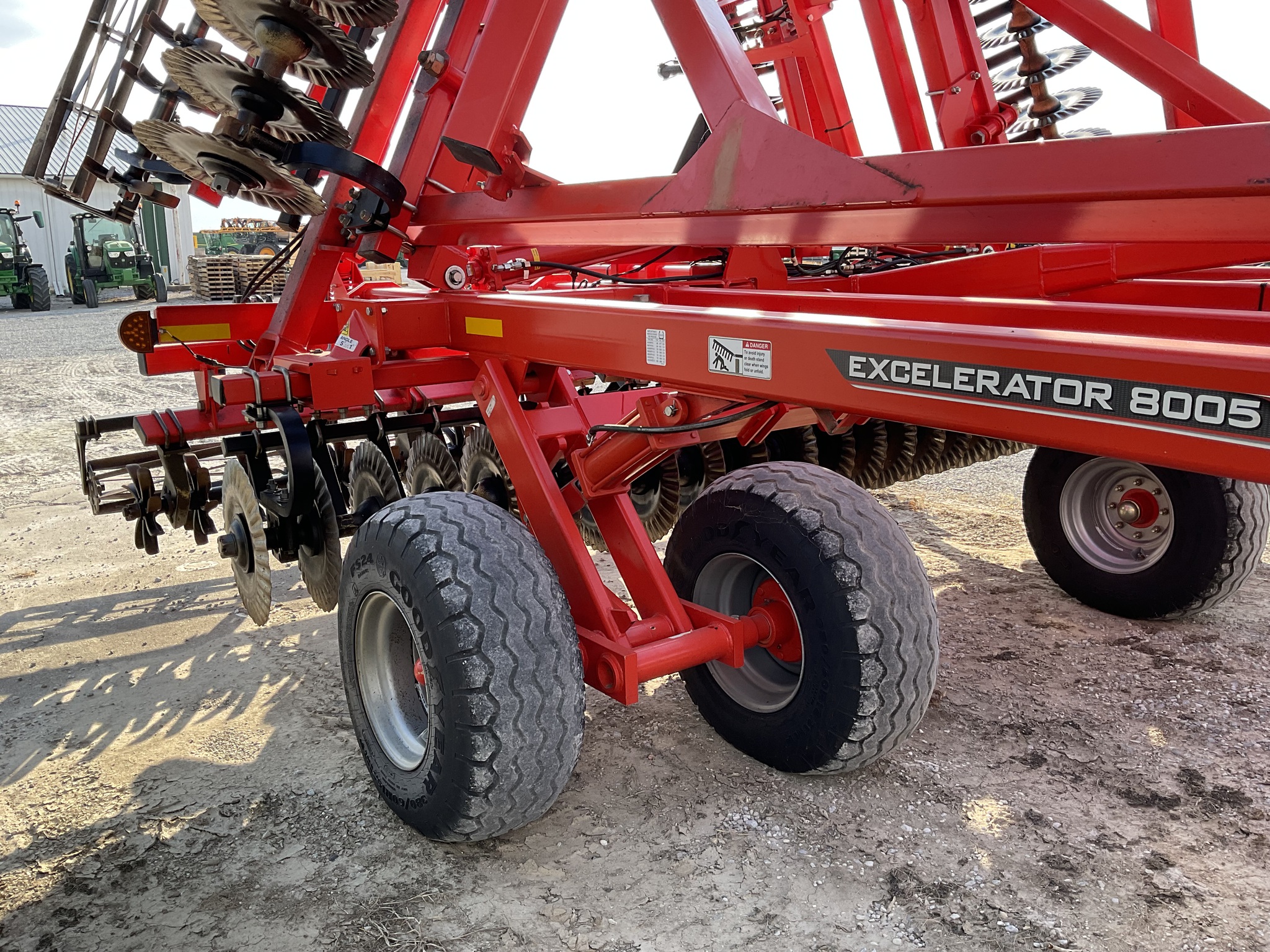 2018 Kuhn 8005-30 Image 4