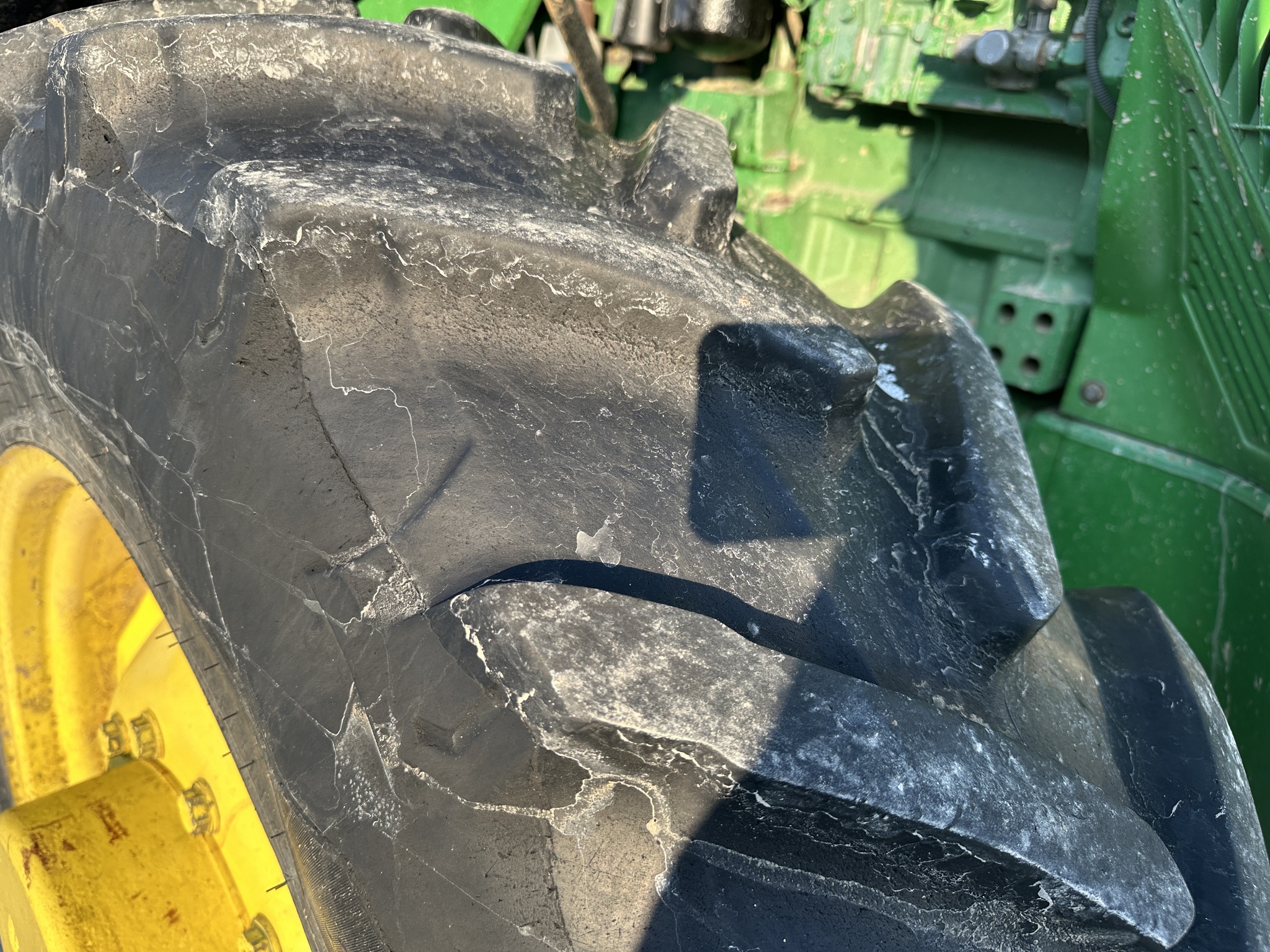 1996 John Deere 8400 Image 4