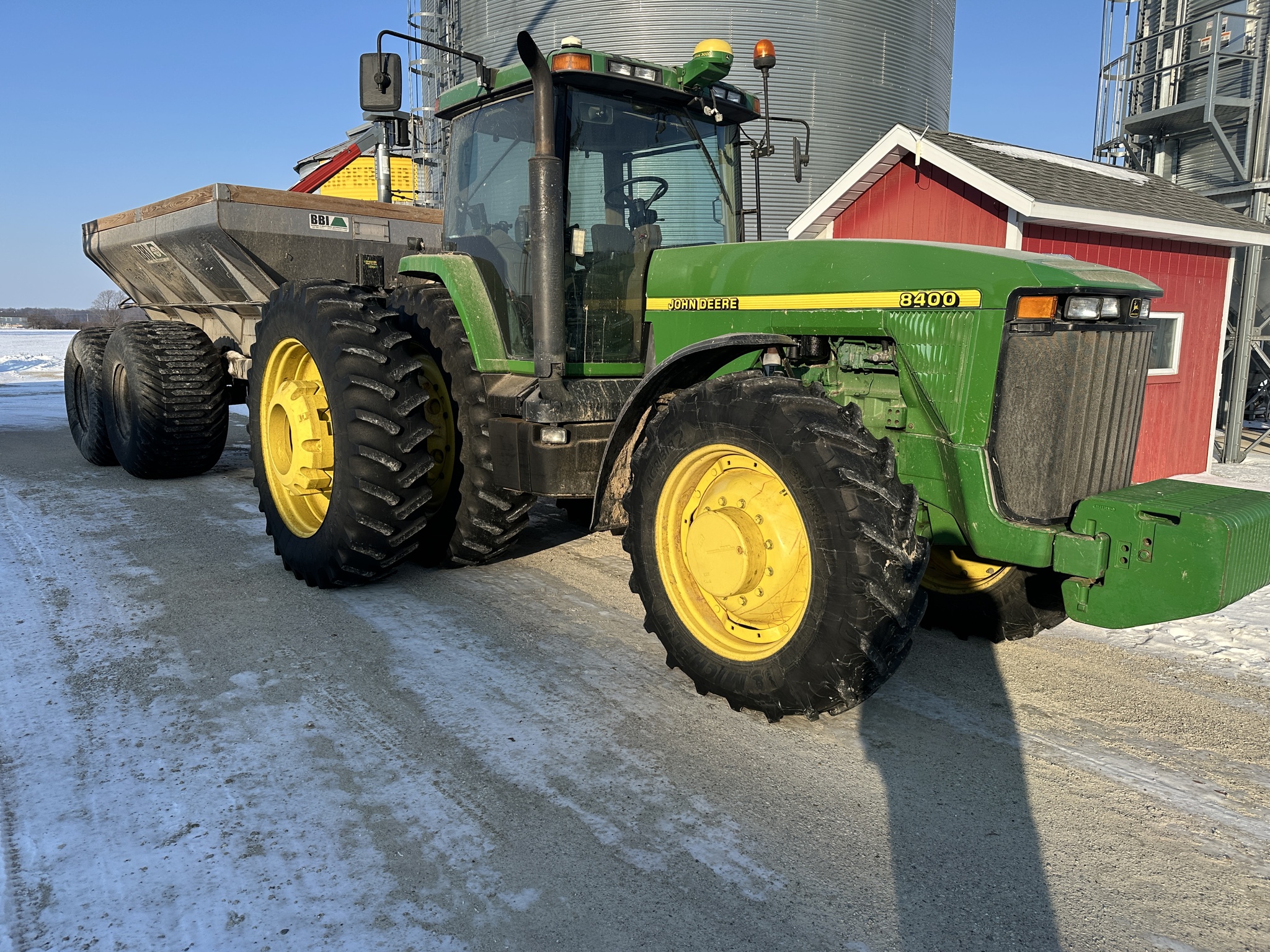 1996 John Deere 8400 Image 3