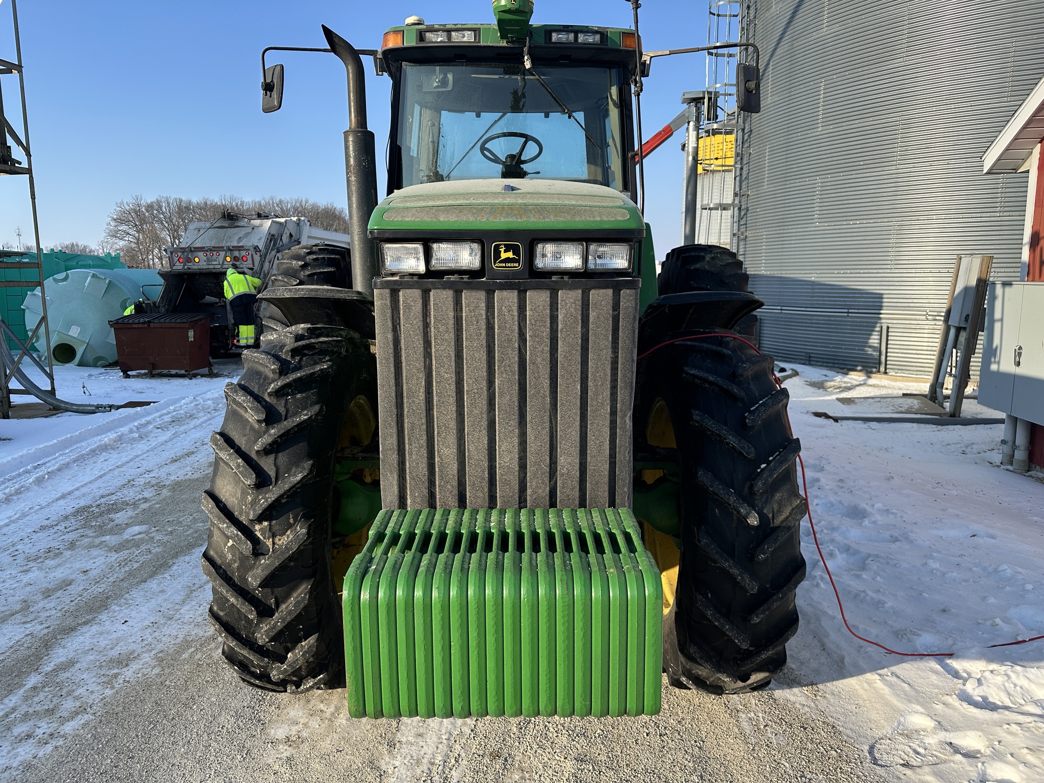1996 John Deere 8400 Image 2