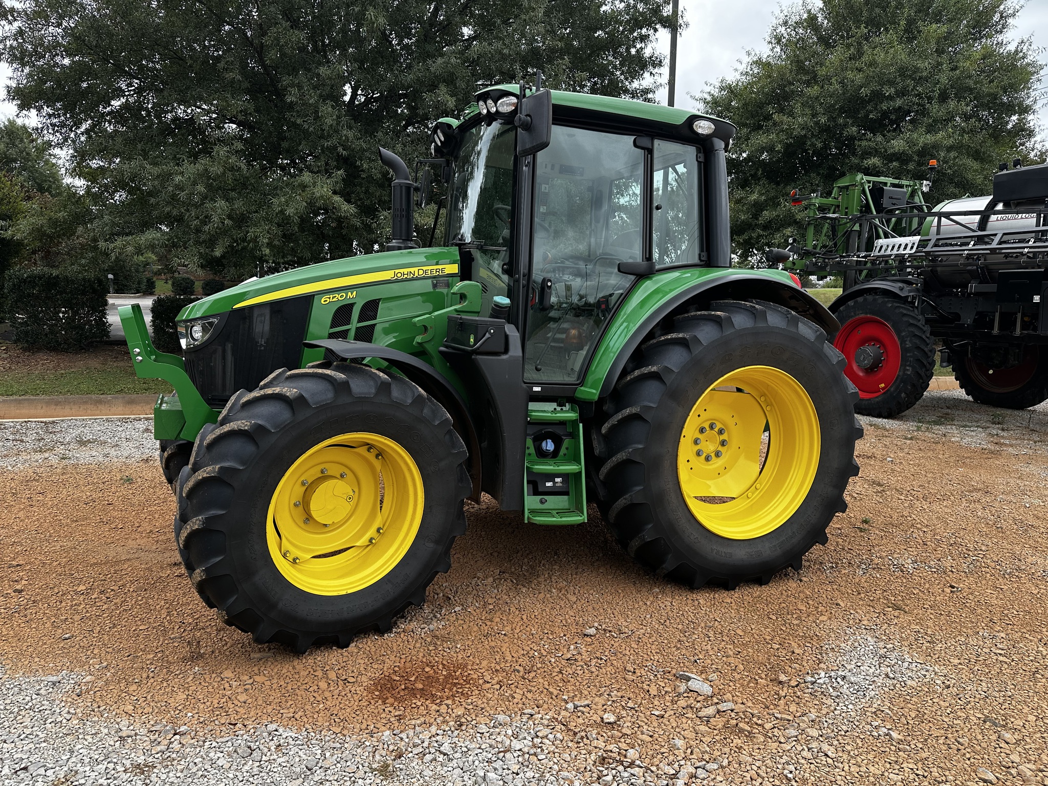 2023 John Deere 6120M