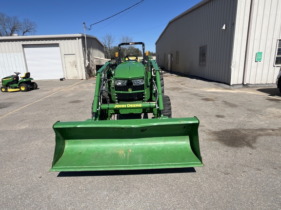 2023 John Deere 4044M Photo 2