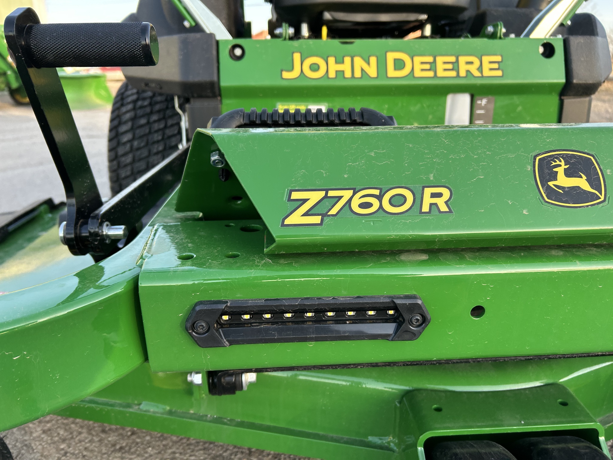 2024 John Deere Z760R Image 11