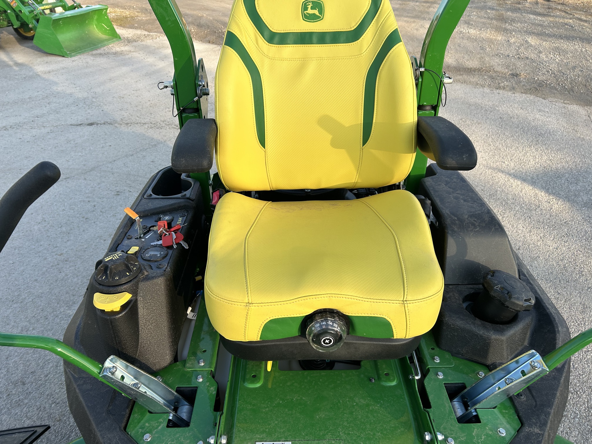 2024 John Deere Z760R Image 12