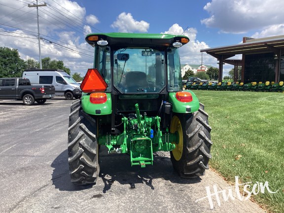 Photo of 2024 John Deere 5067E