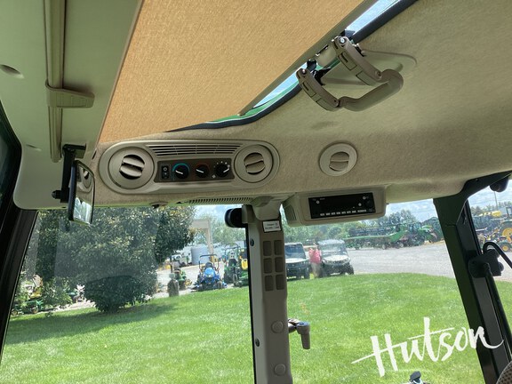 Photo of 2024 John Deere 5067E