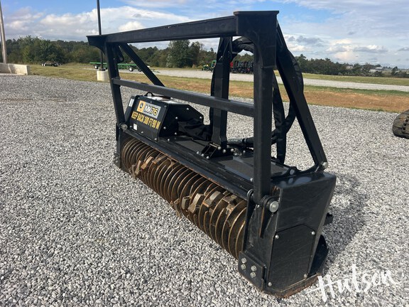 Photo of 2024 John Deere MK76