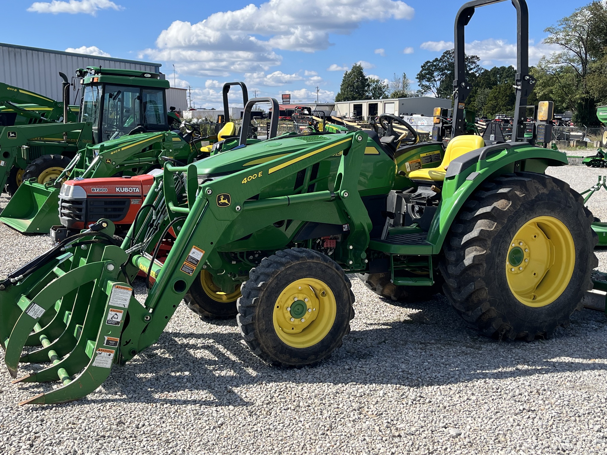 2021 John Deere 4052M
