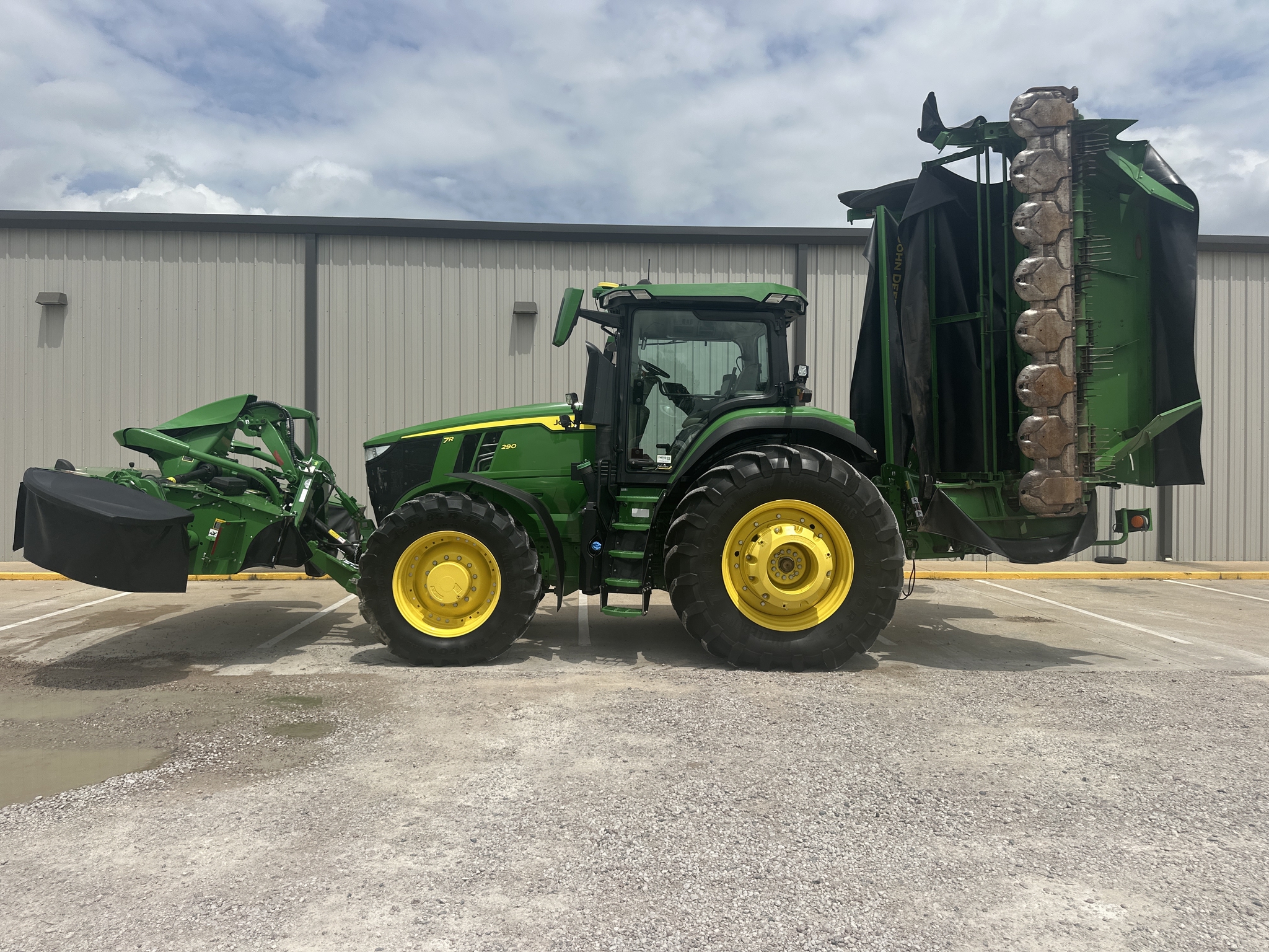 2023 John Deere 7R 290 Image 1