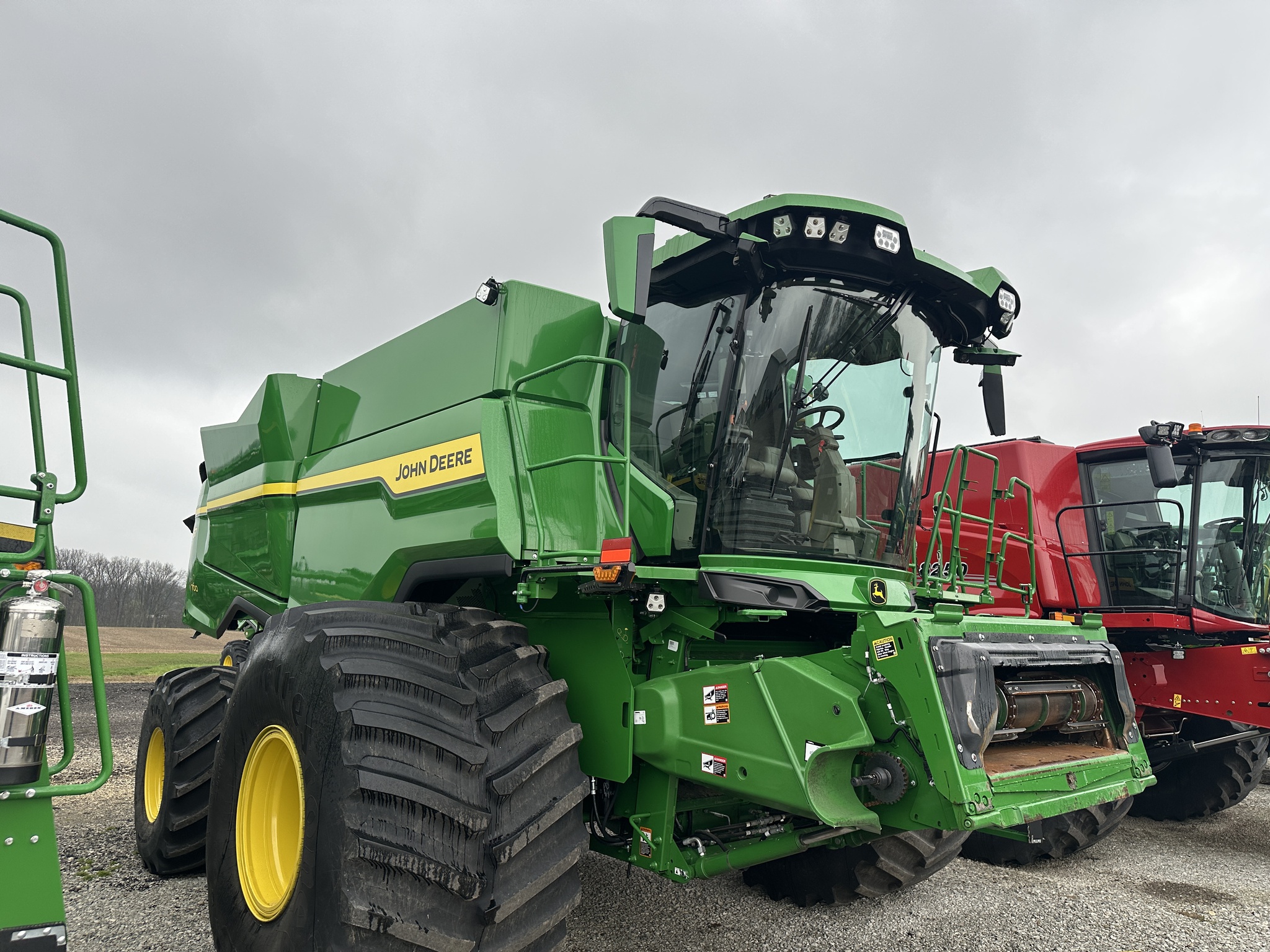 2025 John Deere S7 700 Image 1
