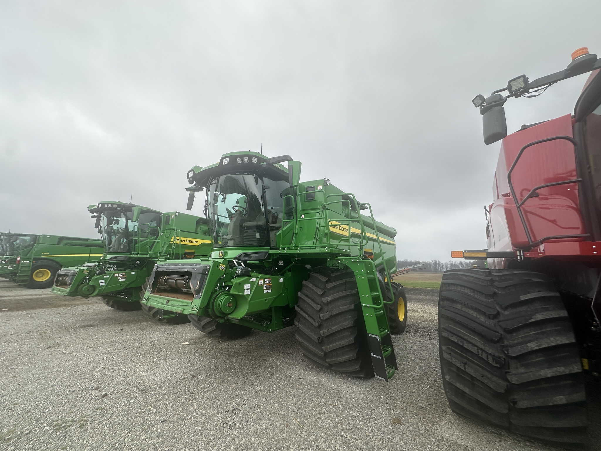 2025 John Deere S7 700 Image 6