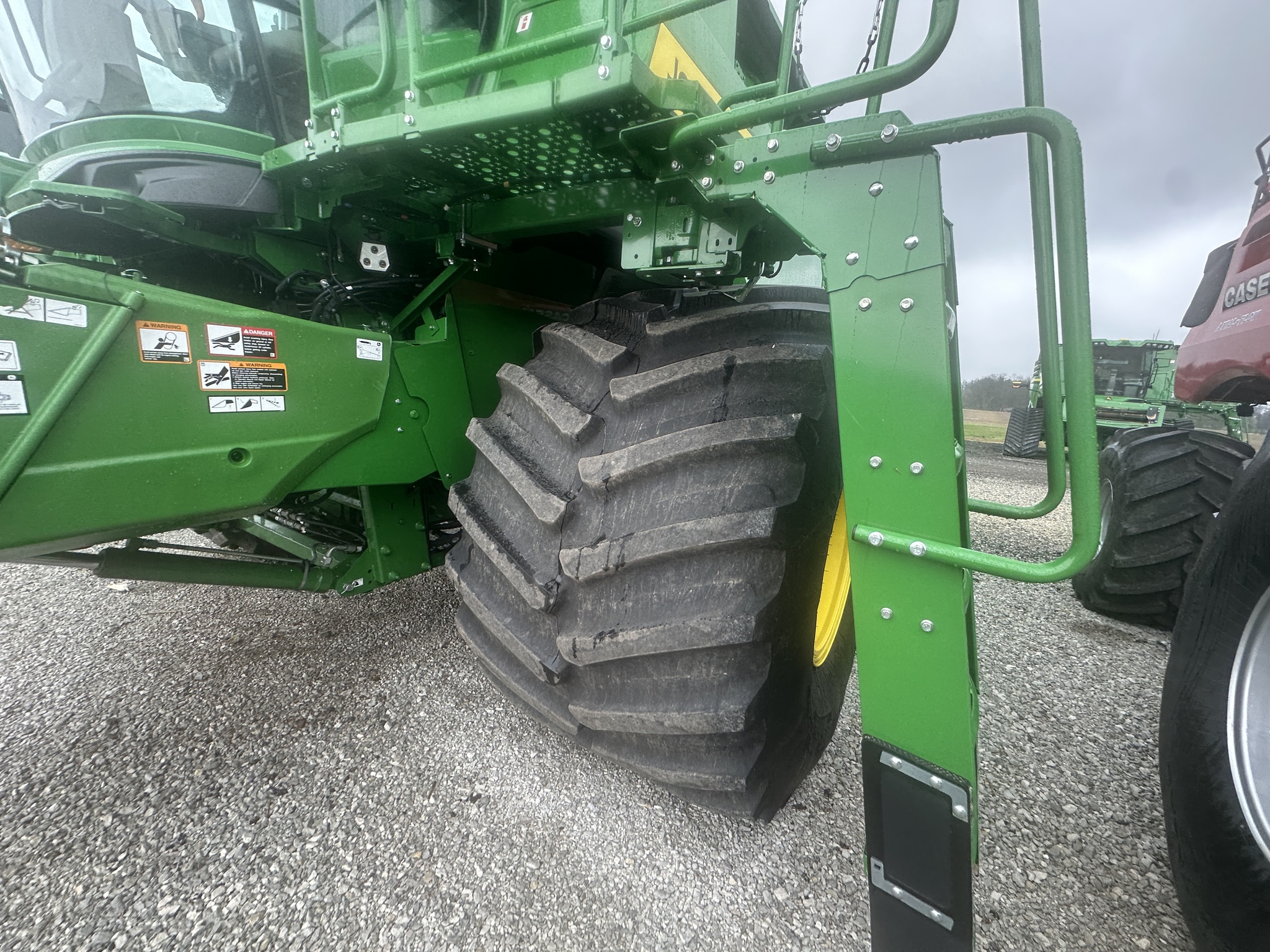 2025 John Deere S7 700 Image 7