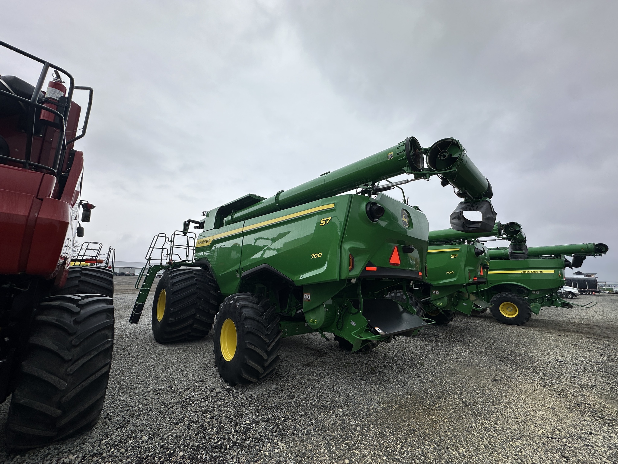 2025 John Deere S7 700 Image 12