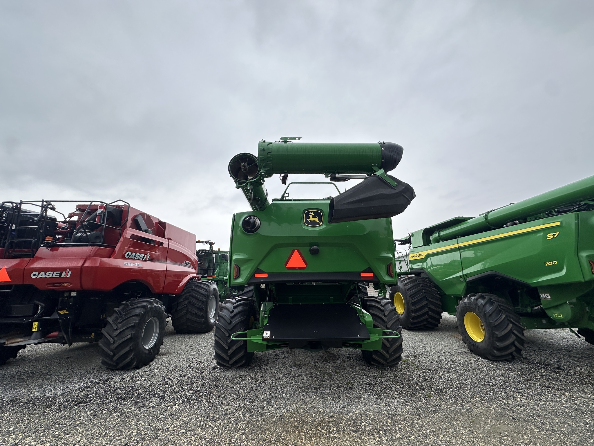 2025 John Deere S7 700 Image 14