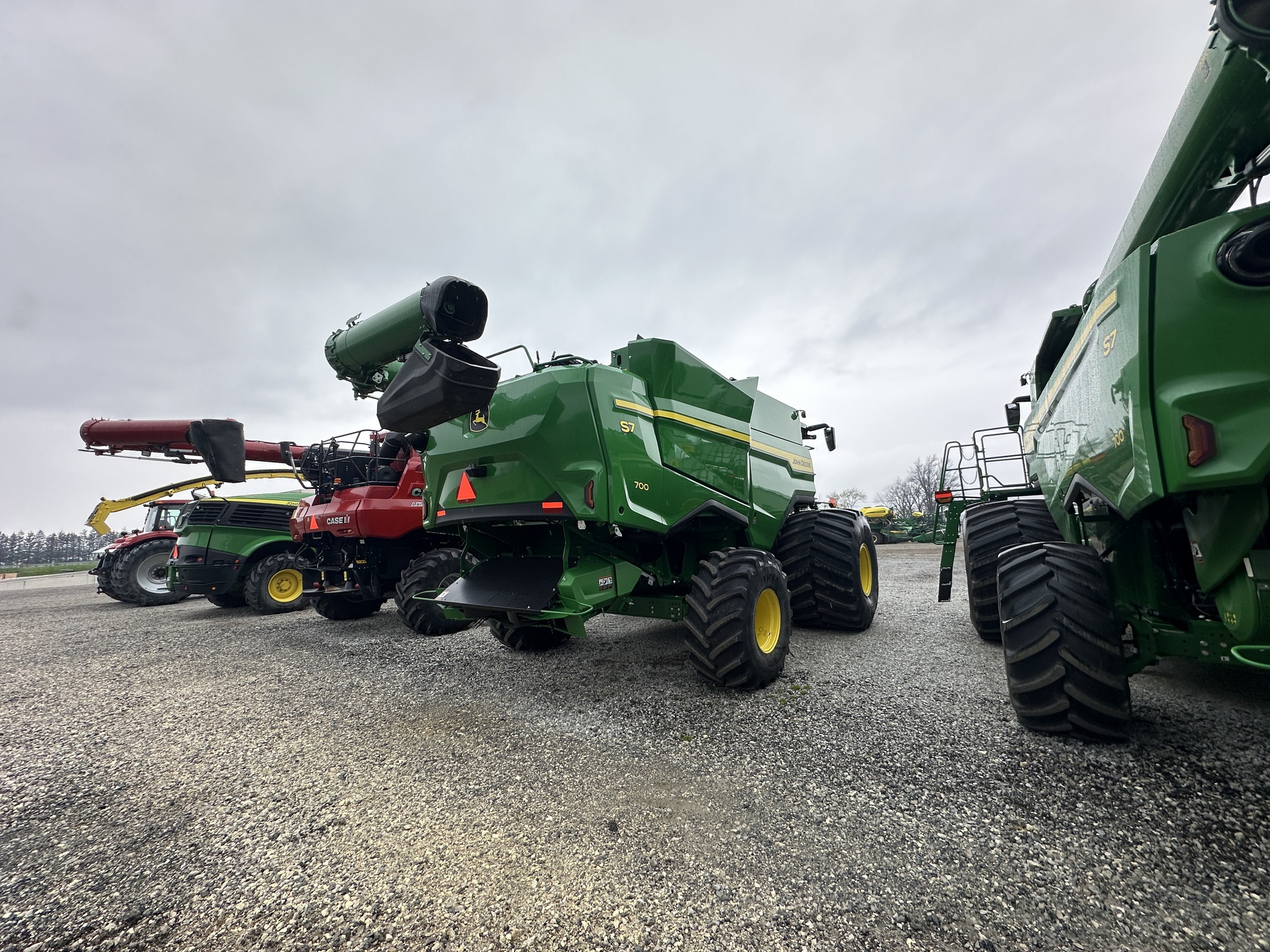 2025 John Deere S7 700 Image 15