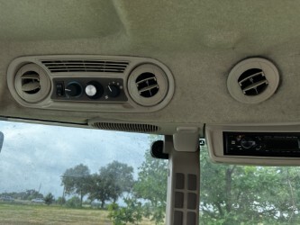 2014 John Deere 5100E Image 16