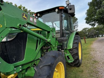 2014 John Deere 5100E Image 30