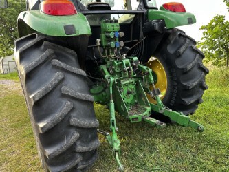 2014 John Deere 5100E Image 25