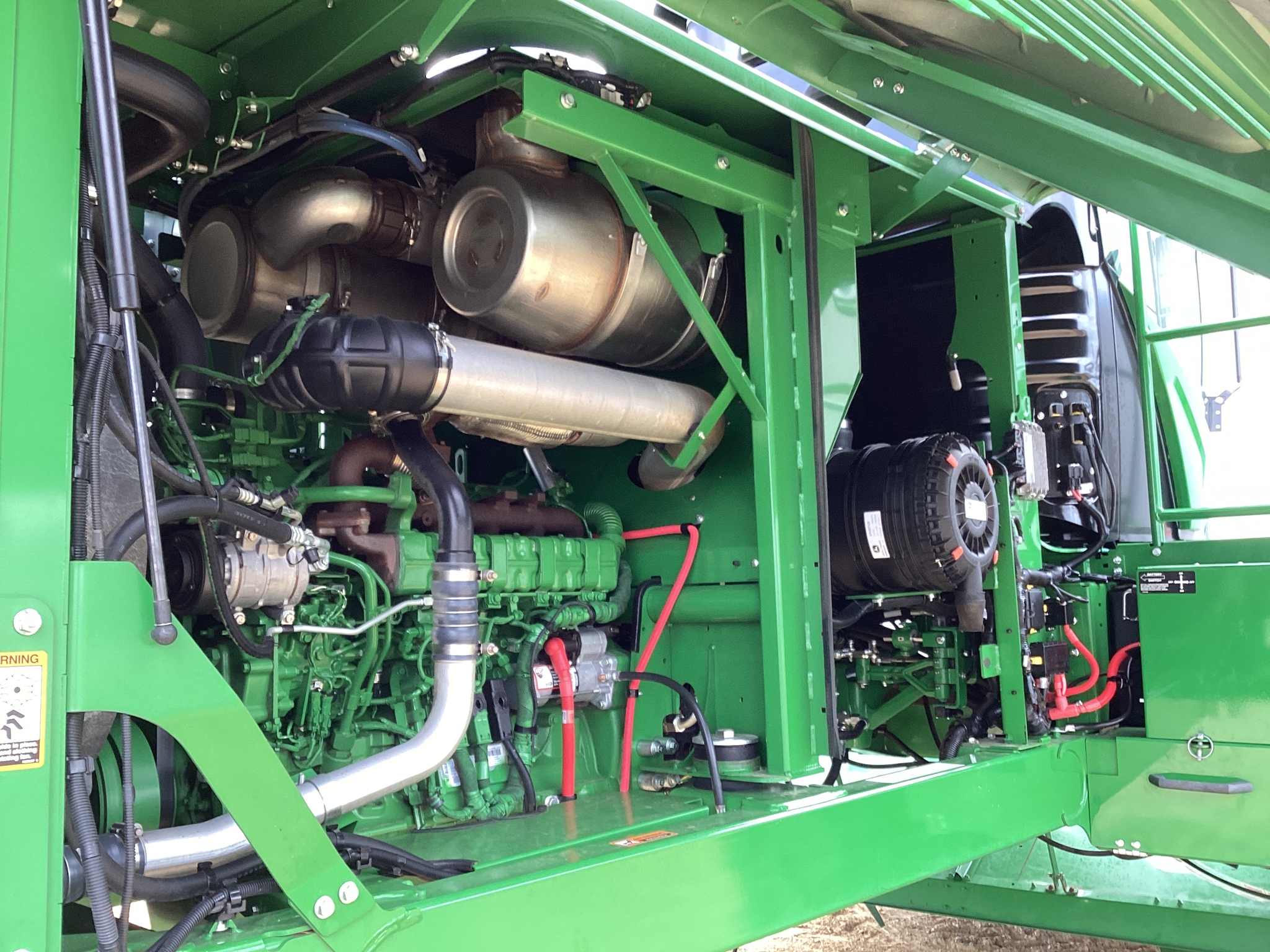 2023 John Deere W235R Image 44